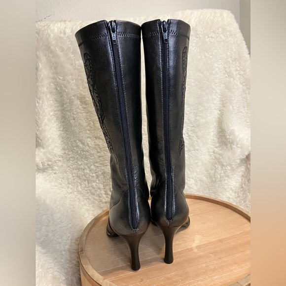 EUC Franco Sarto Knee High Boots Pointed Toe Rear Zipper Floral Embossed Sz 5.5 - Picture 4 of 10
